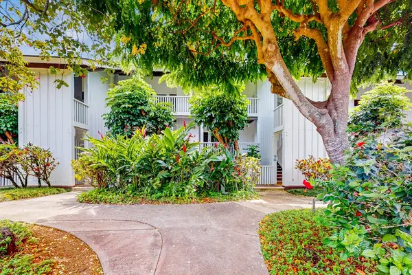 Lush, tropical scenery all around the Kiahuna Plantation Resort.