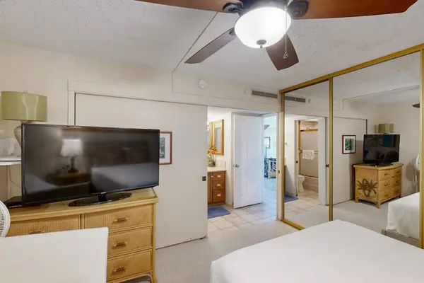 Unwind In Your Cozy Guest Retreat