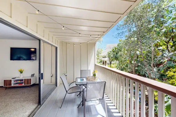 Covered lanai with relaxing outdoor seating