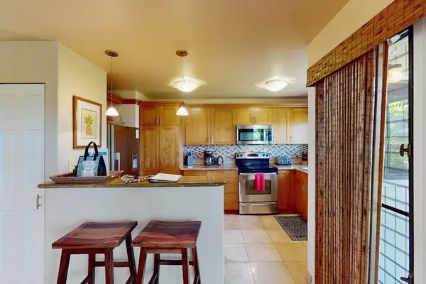 Cook comfortably throughout your relaxing island vacation