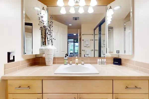 Double Vanity Designed For Easy Mornings