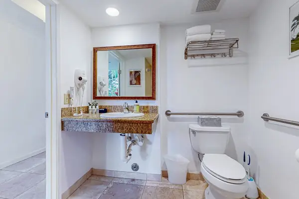 Fresh And Functional Bathroom Retreat