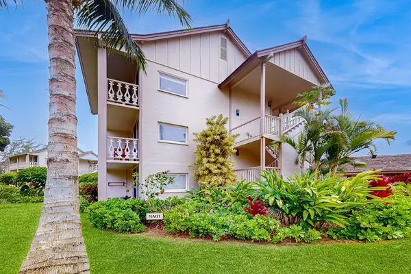 Lush Tropical Gardens Welcome You Home