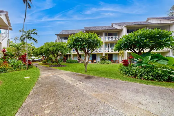 Scenic Garden Path To Your Tropical Escape