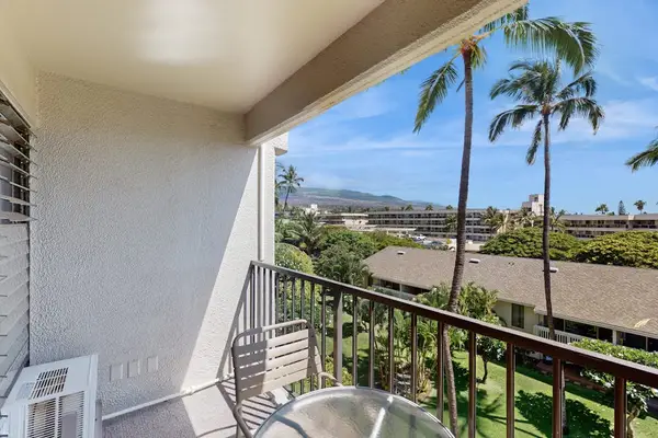 Ocean View Balcony For Quiet Mornings