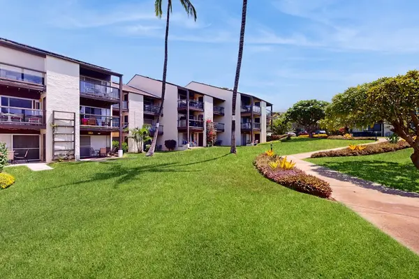 Scenic Garden Path Through The Resort