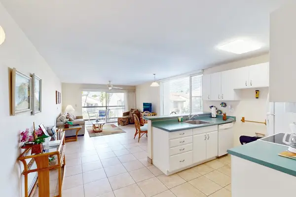 Spacious Kitchen For Home Cooking