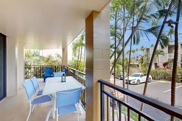 Balcony Dining Area Palm Tree Views
