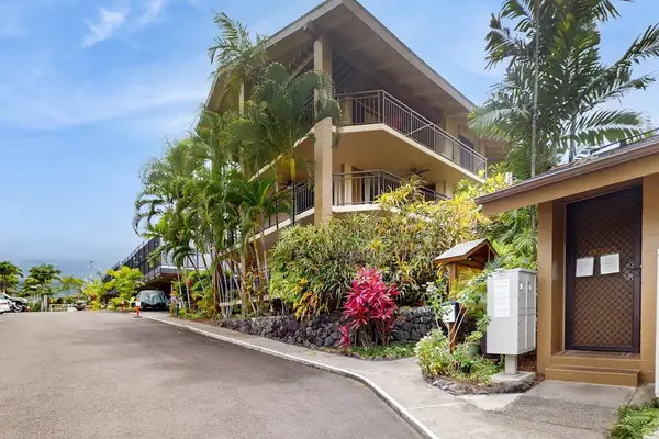 Kona Makai Building Exterior