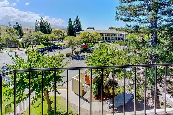 Scenic Balcony With Resort And Golf Views