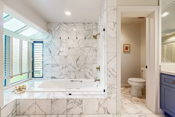Luxury Marble Bathroom Retreat