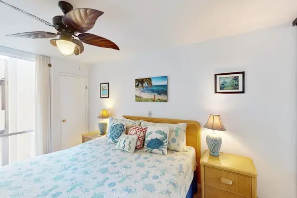 Comfortable king retreat with garden views
