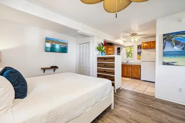 Guest bedroom with king bed