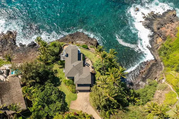 Aerial view of this amazing home.