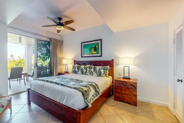 Peaceful Primary Suite With Lanai Access