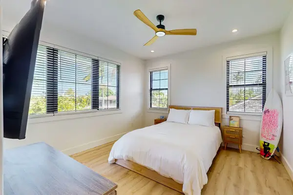 Sunny Fourth Bedroom Getaway