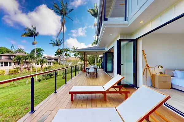 Relaxing Lanai With Tropical Views