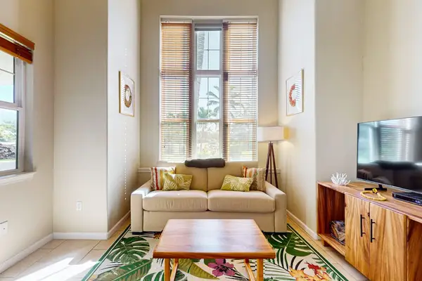 Soaring Ceilings And Sunlit Open-Concept Living Lounge