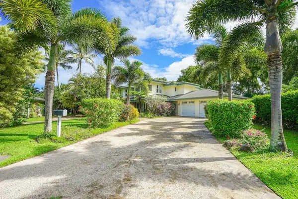 Arrive at your Hawaii Island Getaway