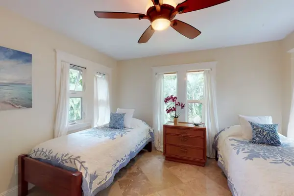 Guest room with two twin beds.