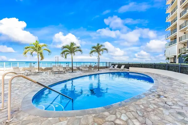 Oceanfront Infinity Style Pool