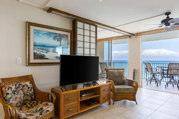 Coastal Living With Panoramic Views