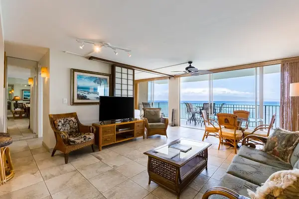 Floor To Ceiling Oceanfront Living