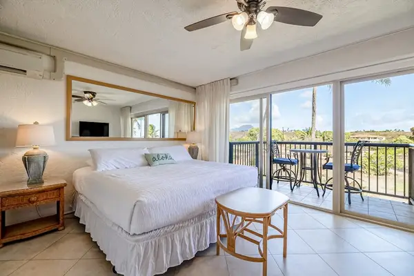 Wake Up To Panoramic Island Views