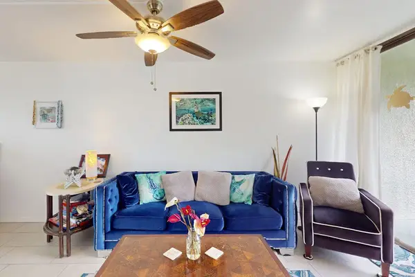Inviting Living Room With Comfortable Seating