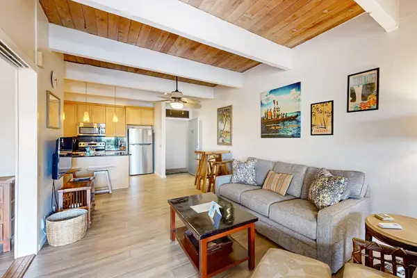 Bright And Airy Hawaiian Living With Vaulted Ceilings
