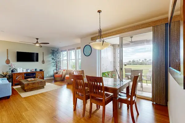 Comfortable Dining Space for Family & Friends