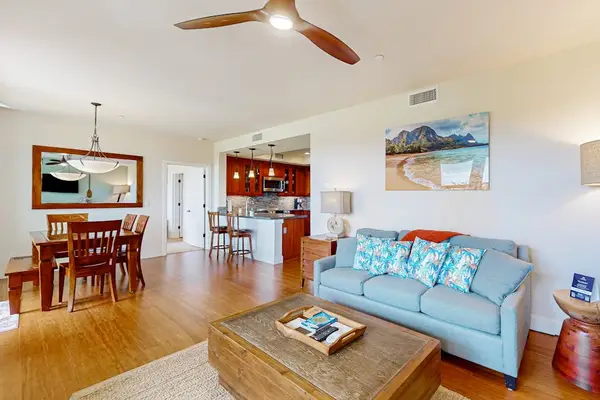 Relax in Spacious Island Comfort