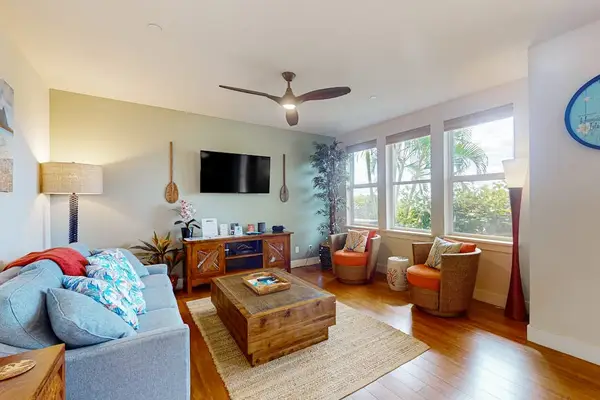 Bright Open Living Space to Relax
