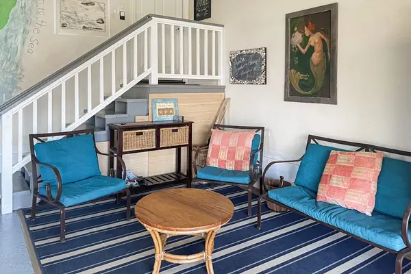 Relaxing Entertainment Lounge