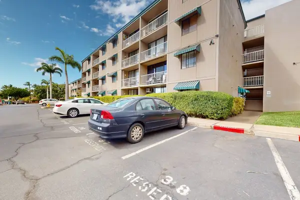 Convenient Guest Parking Steps Away
