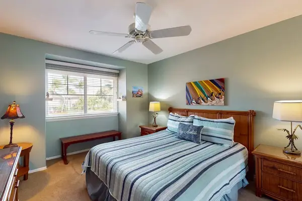 Guest bedroom with queen bed.