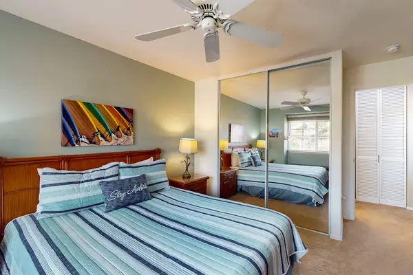 Guest bedroom with queen bed.