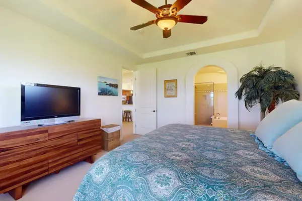 Wake Up To Peaceful Island Views