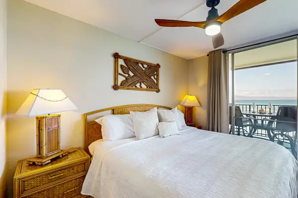 Beds can be configured into two king beds or one king bed and two twin beds. - Guest bedroom either two twins or a king bed.