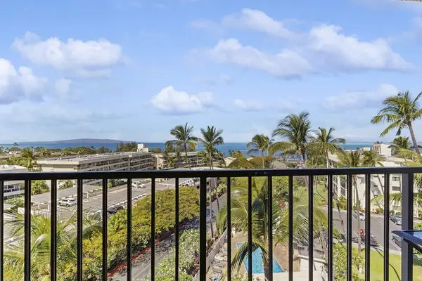 Private Lanai With Ocean Horizon Views