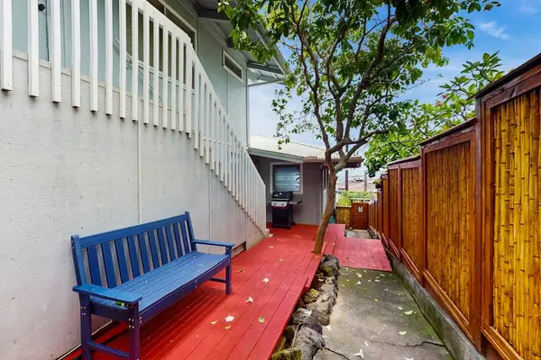 Private side yard seating area