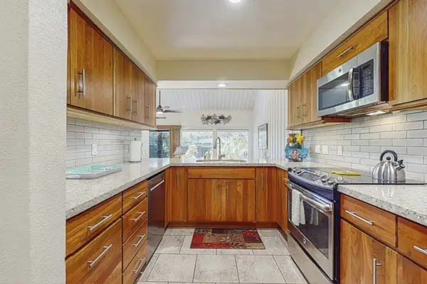 Fully Equipped Kitchen For Home Cooking