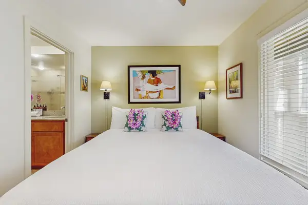 Relaxing Bedroom With Private Ensuite