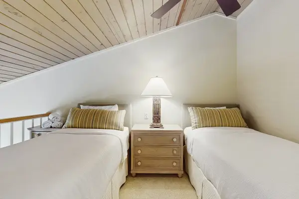 Cozy Loft For Family Adventures