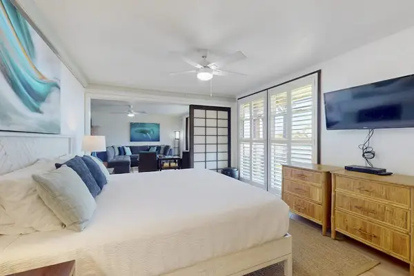 Serene Retreat Equipped With Flat-Screen TV For Late-Night Movies
