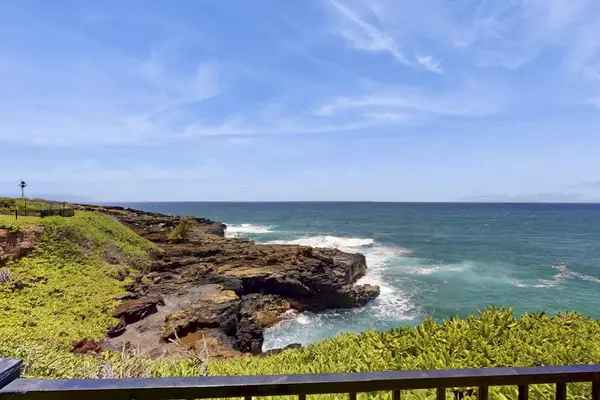 Captivating Ocean Cliffside Vistas Stretching Across The Horizon
