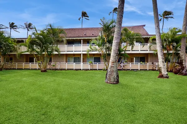 Stroll Through Beautiful Tropical Gardens