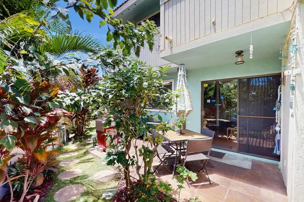 Lush Garden Patio Escape