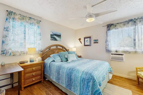 Peaceful Queen Bedroom Retreat