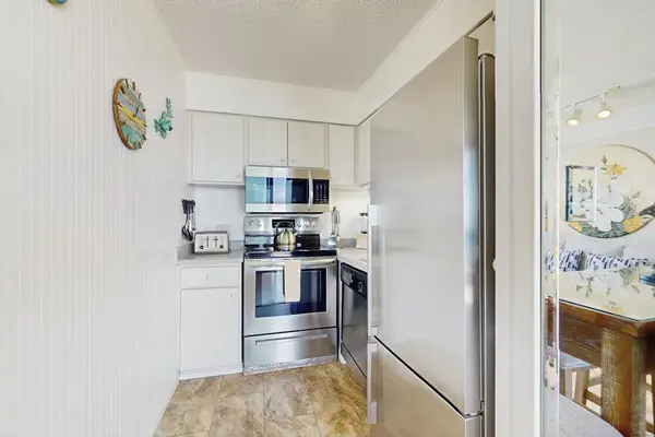 Fully Equipped Kitchen For Easy Meals